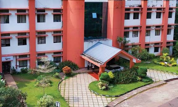 KMCT College of Nursing