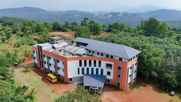 KMCT Institute of Pharmaceutical Education & Research